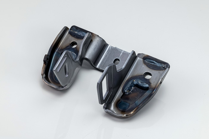 クランプアッシー